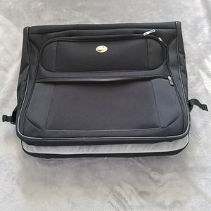 American Tourister Travel Garment Carrier